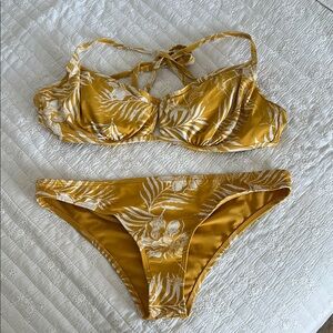 Roxy Yello Floral Bikini Set- L